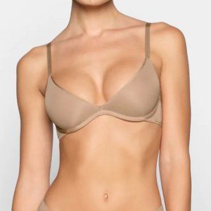 SKIMS Weightless Scoop Bra - Clay 38D